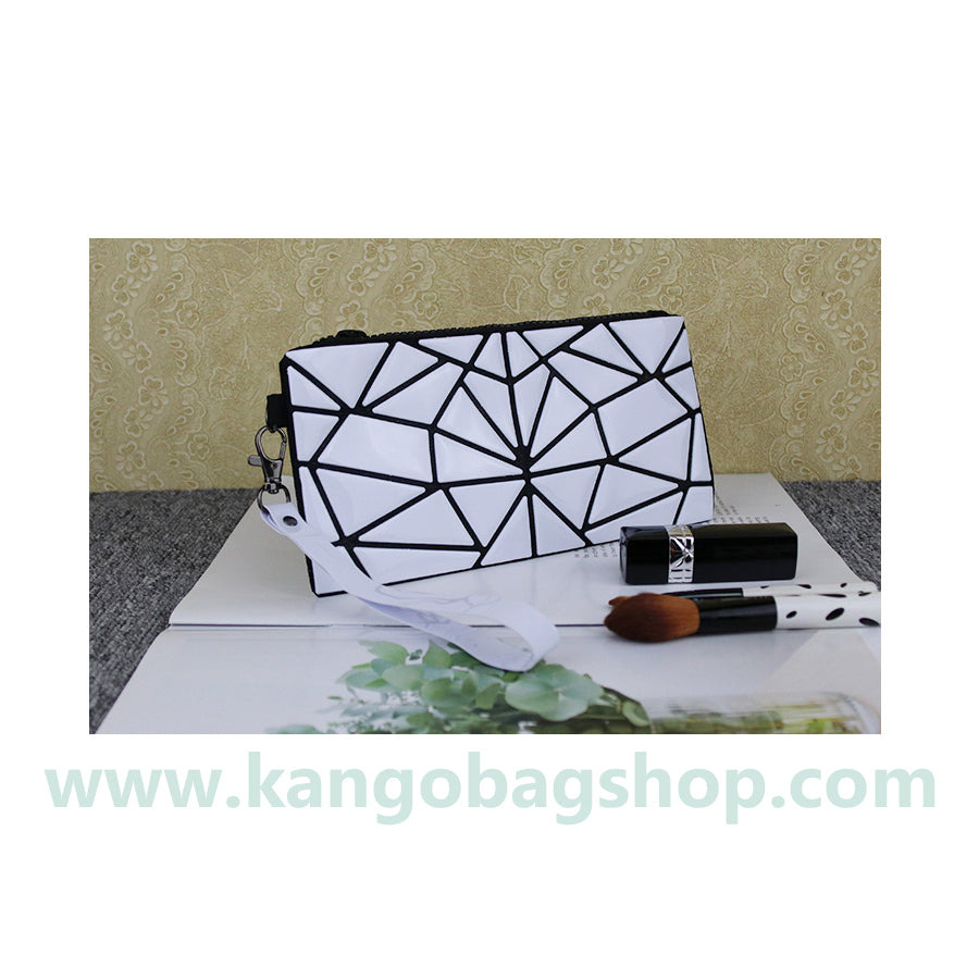 New rhombus bag geometric travel cosmetic bag lovely simple small Korean portable lipstick bag hand bag