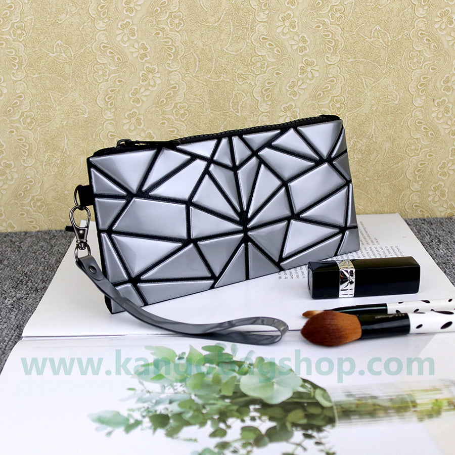 New rhombus bag geometric travel cosmetic bag lovely simple small Korean portable lipstick bag hand bag