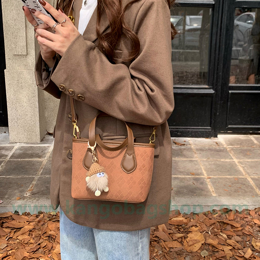 Delicate handbag with autumn and winter new high-grade texture small cross-shoulder Korean department bucket bag woman