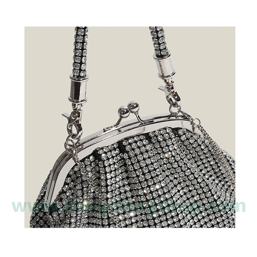 The new French sparkling diamond dinner handbag diamond-encrusted clip-on bag armpit bag hand messenger bag