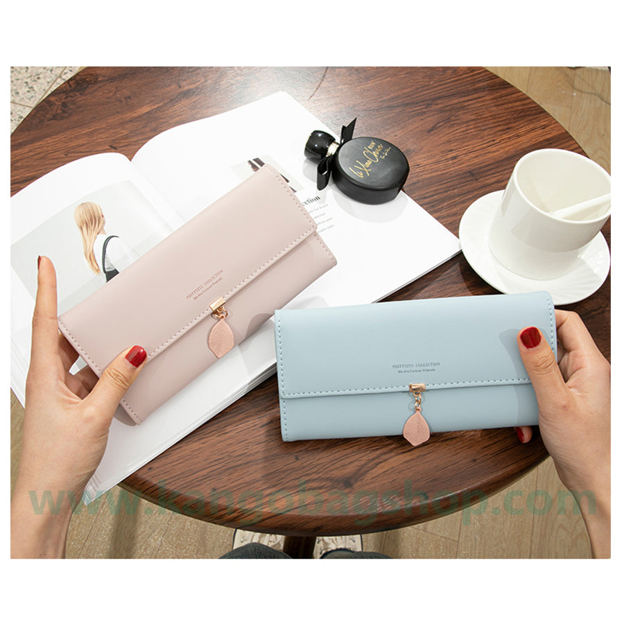 The purse long style design Korean version fresh handbag female hand holds the multi-function card bag