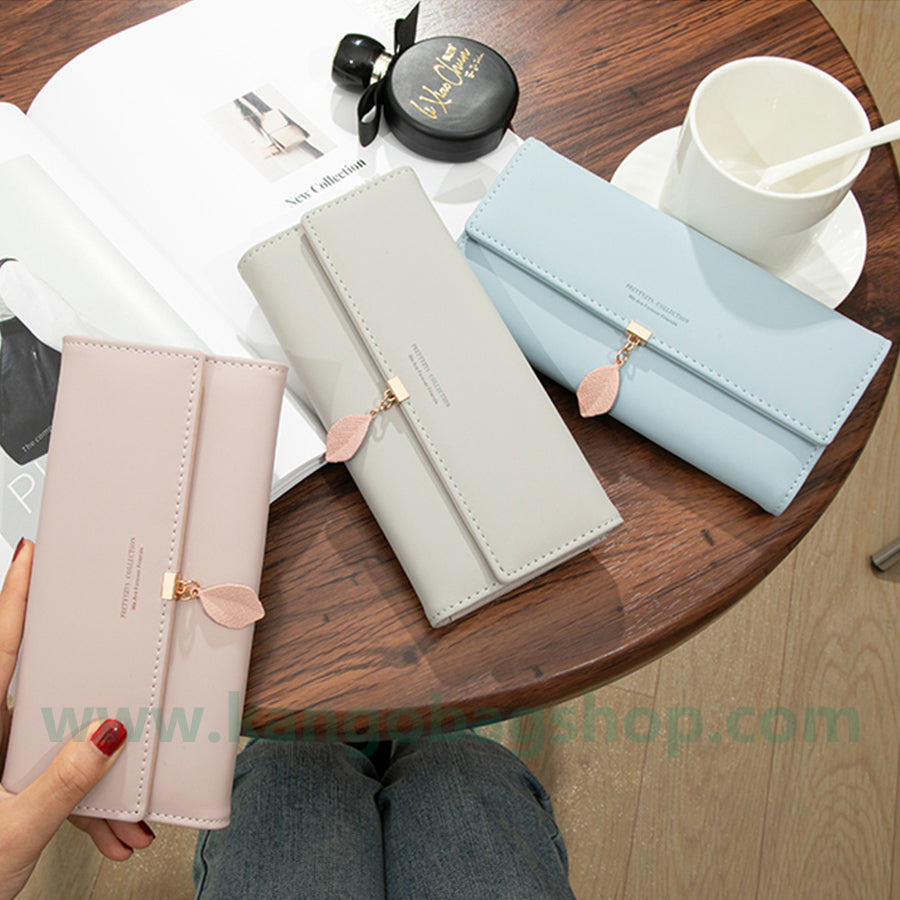 The purse long style design Korean version fresh handbag female hand holds the multi-function card bag