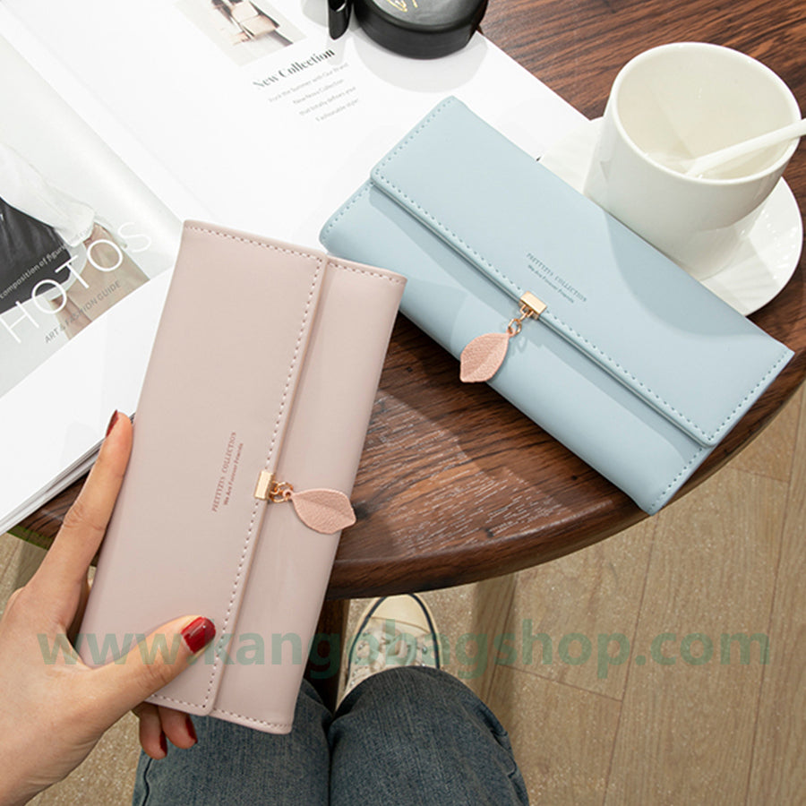 The purse long style design Korean version fresh handbag female hand holds the multi-function card bag