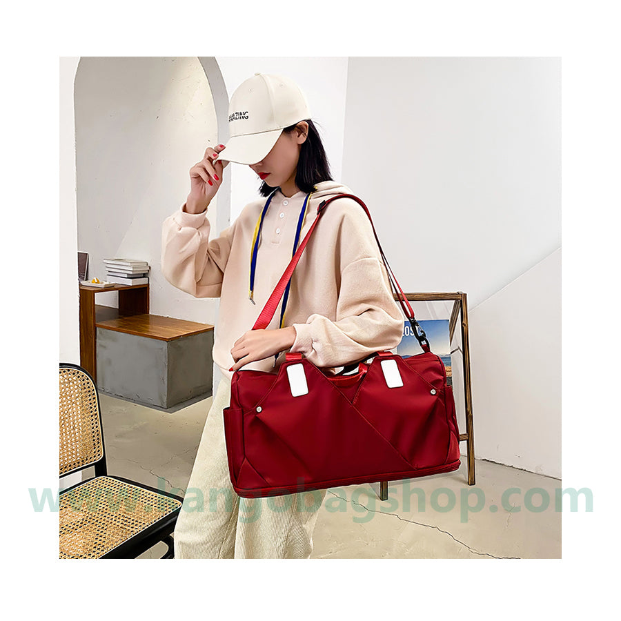 The new fashion travel bag single shoulder multi-functional high-capacity fitness bag fashion