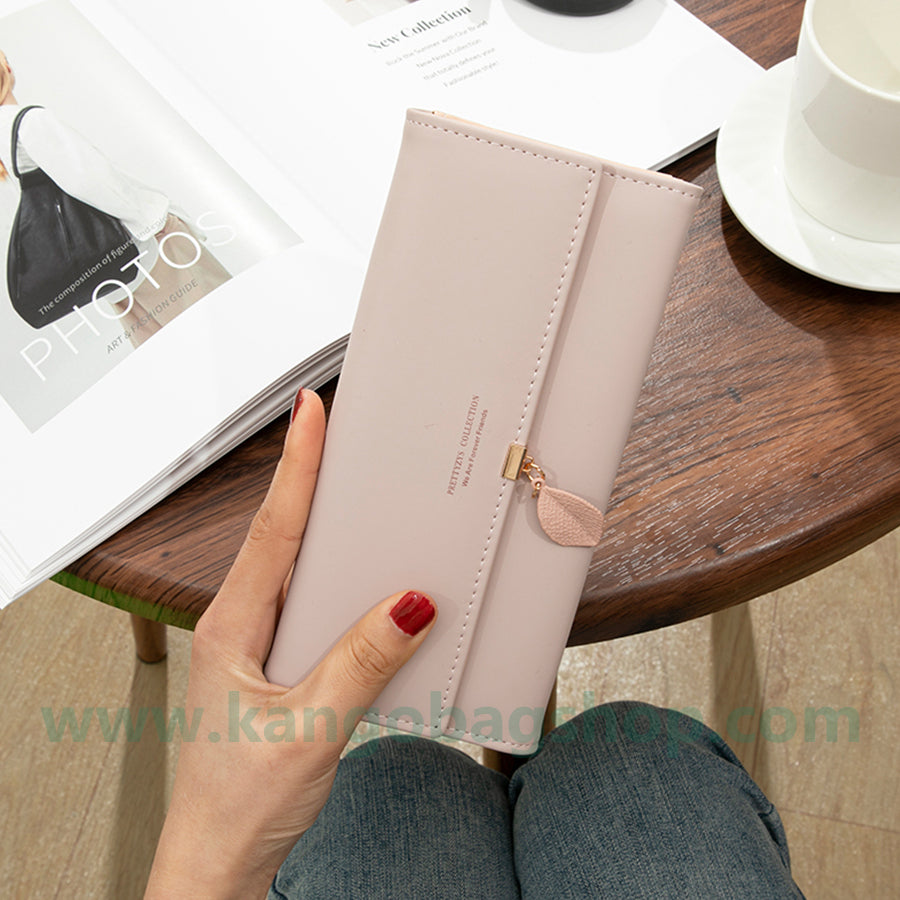 The purse long style design Korean version fresh handbag female hand holds the multi-function card bag