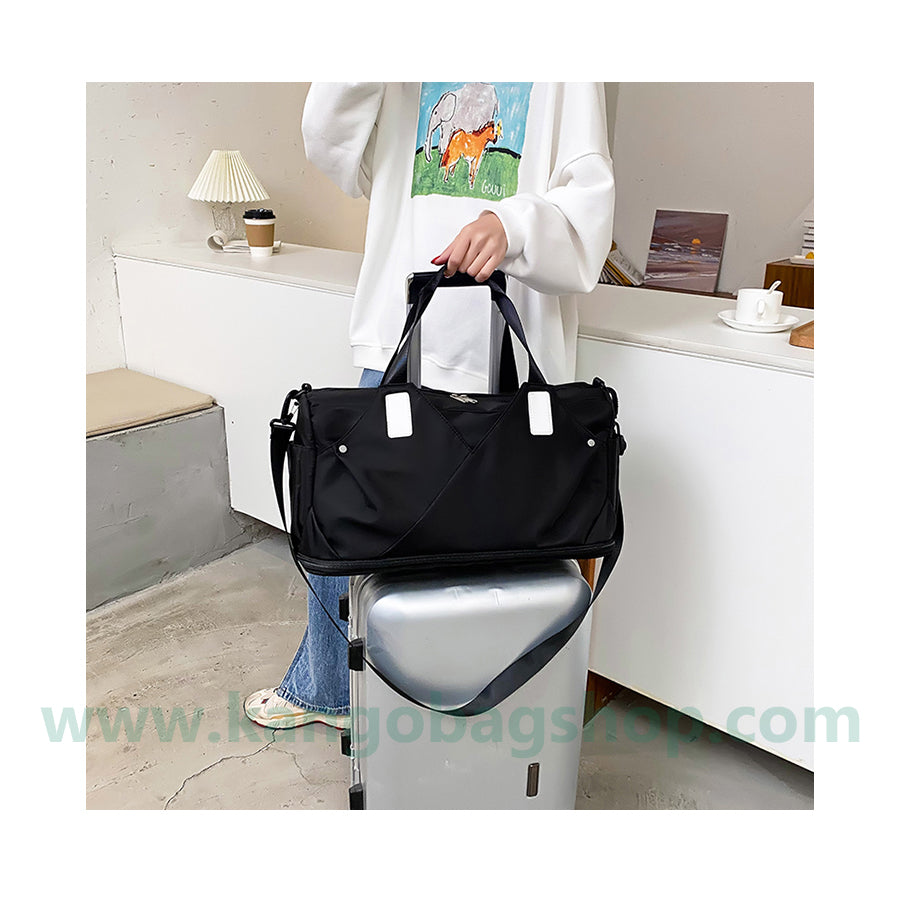 The new fashion travel bag single shoulder multi-functional high-capacity fitness bag fashion