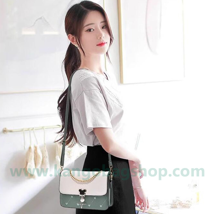 All-in-one ladies cell phone bag small square bag new backpack woman bag delicate and practica