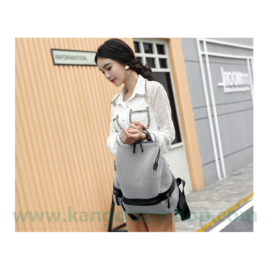 The new summer Korean version of the female backpack lightweight fashion large-capacity travel bag