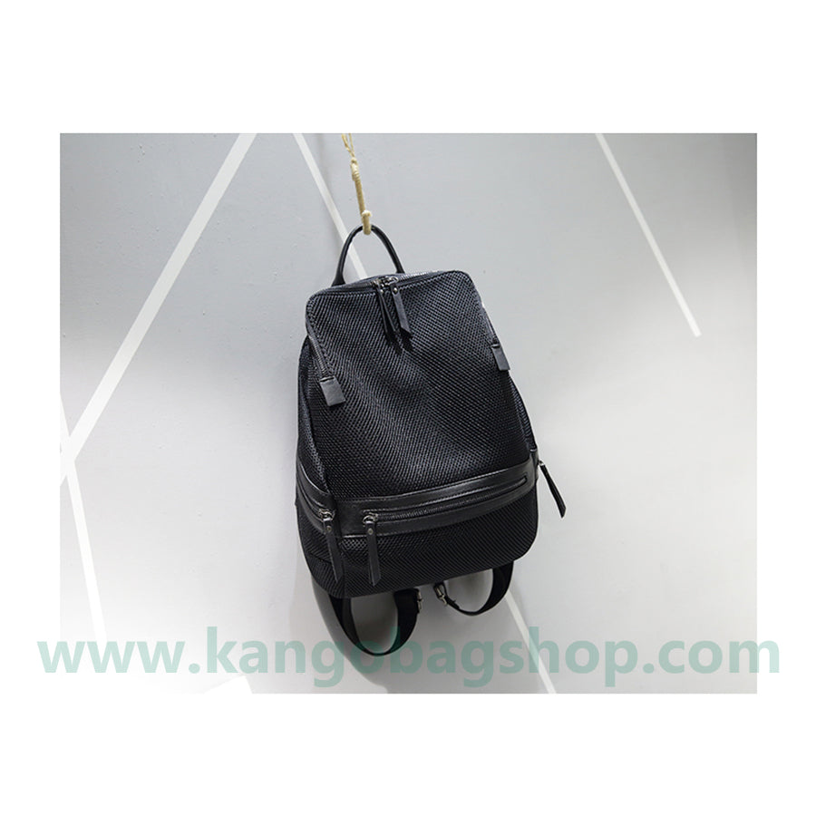 The new summer Korean version of the female backpack lightweight fashion large-capacity travel bag