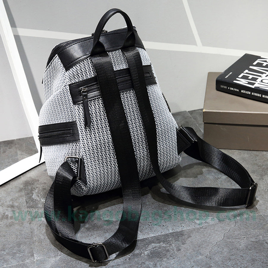 The new summer Korean version of the female backpack lightweight fashion large-capacity travel bag